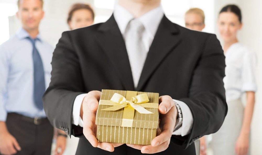 marketing doanh nghiệp bằng hình thức tặng quà